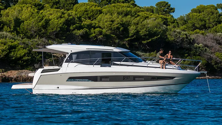 Jeanneau NC 37 boat image